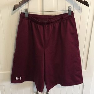 Men’s medium UA Shorts